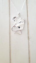 Load image into Gallery viewer, Stingray Pendant