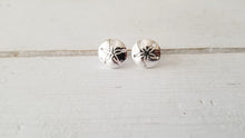 Load image into Gallery viewer, Sand dollar earrings