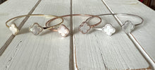 Load image into Gallery viewer, Clover Bangle with Pearl