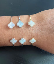 Load image into Gallery viewer, Clover Bangle with Pearl