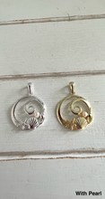 Load image into Gallery viewer, Sealife Pendant