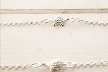 Load image into Gallery viewer, Turtle Anklet - 3 turtles
