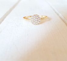 Load image into Gallery viewer, Circle ring with Cz