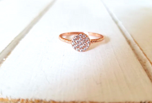 Load image into Gallery viewer, Circle ring with Cz