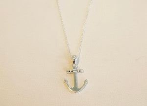 Anchor necklace