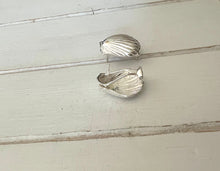 Load image into Gallery viewer, Scallop Shell Earrings ( medium)
