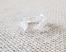 Load image into Gallery viewer, Lobster Measuring ring
