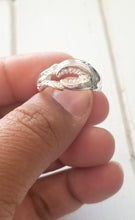 Load image into Gallery viewer, Lobster Claw Ring
