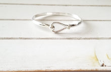 Load image into Gallery viewer, Hook Bangle - Hi Polished
