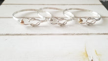 Load image into Gallery viewer, Fisherman Knot Hook Bangle
