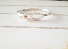 Load image into Gallery viewer, Fisherman Knot Hook Bangle
