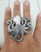 Load image into Gallery viewer, Octopus Ring
