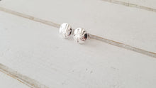 Load image into Gallery viewer, Sand dollar earrings
