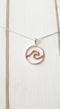 Load image into Gallery viewer, Wave Necklace
